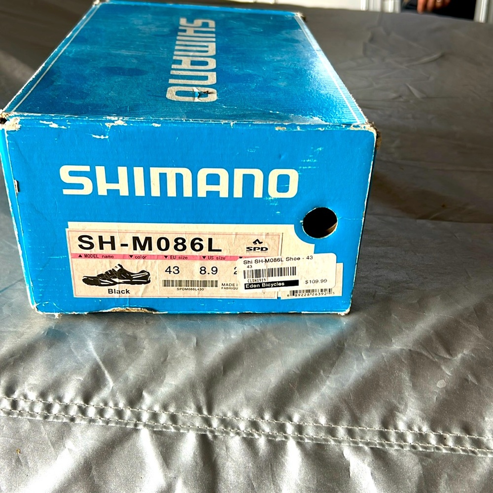 Shimano men’s bike clip-in shoes